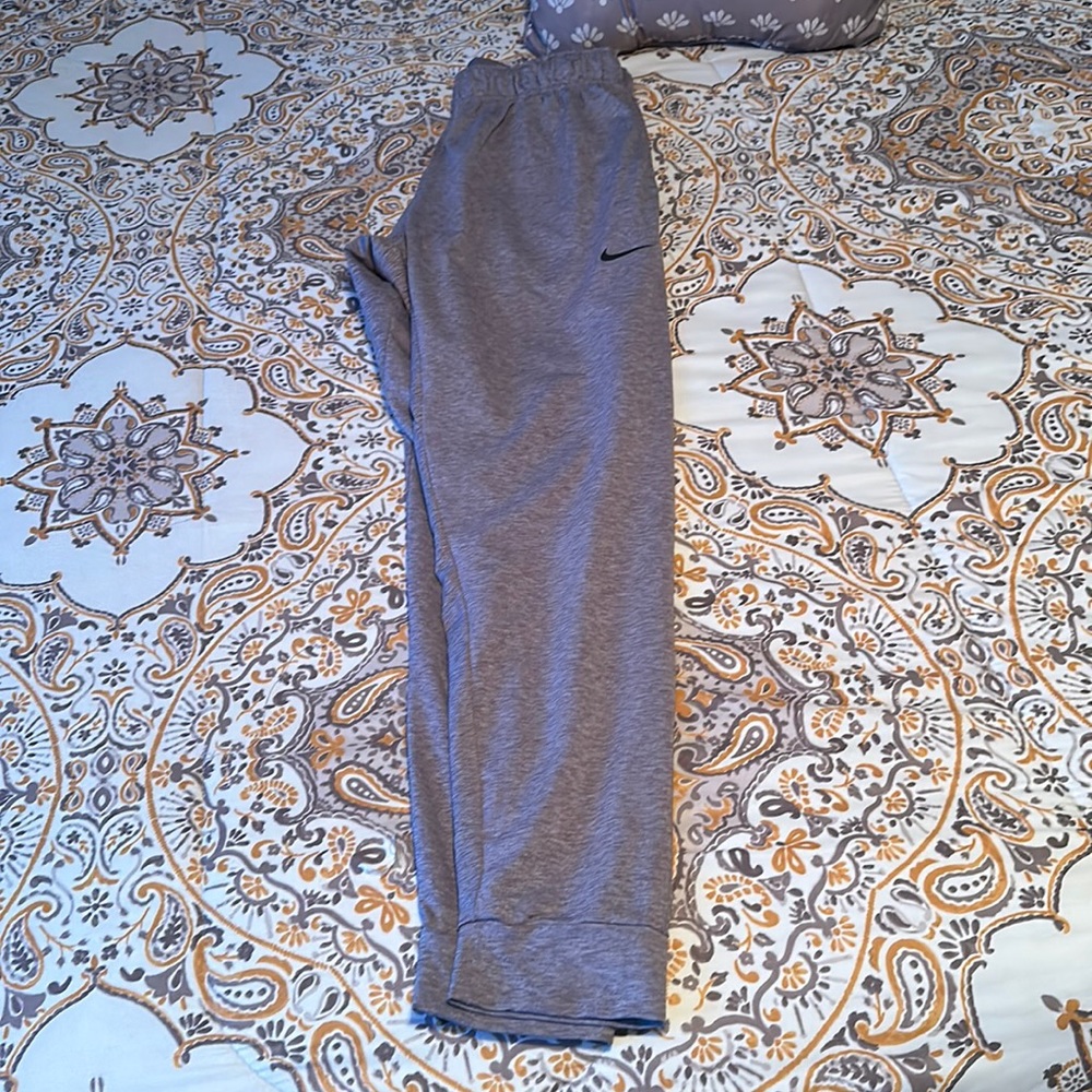 Men’s Nike sweatpants